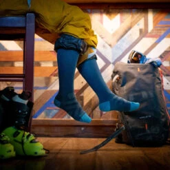 Darn Tough Women's RFL Ultra-Light Ski Socks -Swix Store 2023 Darn Tough WMN RFL UL Ski Sock TEAL 3